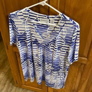 Alfred Dunner Short Sleeve Embellished Tee, Size M